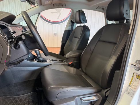 Used 2019 Volkswagen Jetta SEL FWD image 20