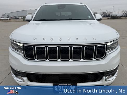 Used 2022 Jeep Wagoneer Series II image 3