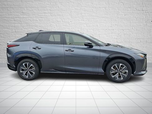 Used 2023 Lexus RZ 450e Premium image 4