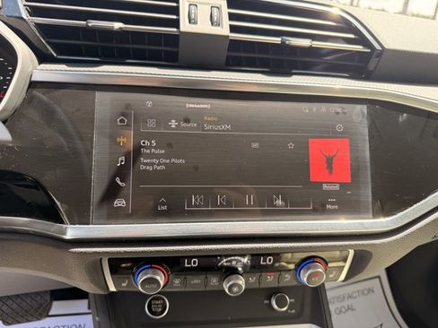 Used 2024 Audi Q3 2.0T Premium image 20