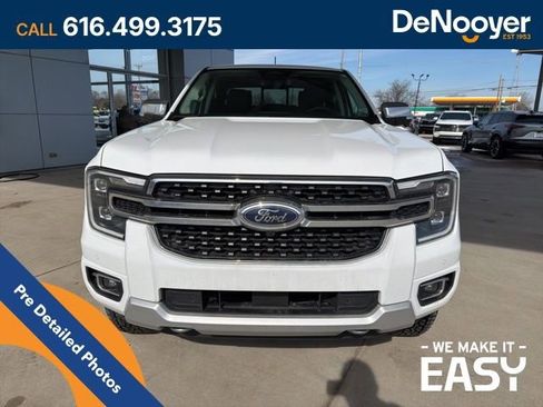 Used 2024 Ford Ranger Lariat w/ Trailer Tow Package image 2