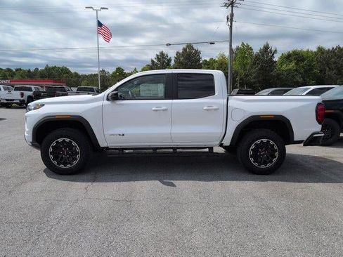 New 2026 GMC Canyon AT4 AWD/4WD image 4