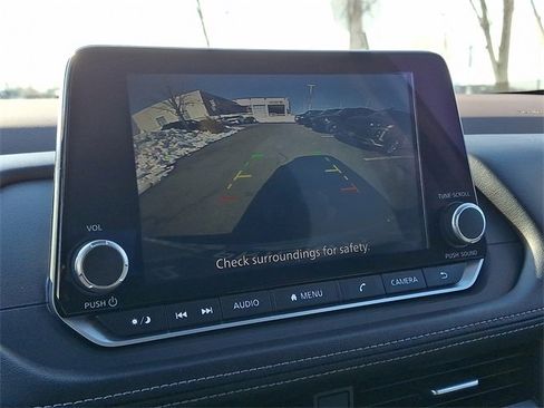 Used 2023 Nissan Rogue SV image 14