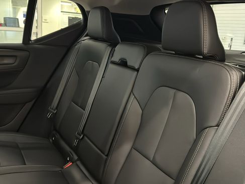 New 2026 Volvo XC40 B5 Ultra w/ Protection Package Premier image 26