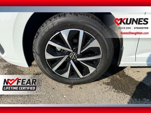 Used 2024 Volkswagen Jetta S image 17