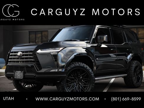 Used 2025 Lexus GX 550 w/ Accessory Package (2T) image 1