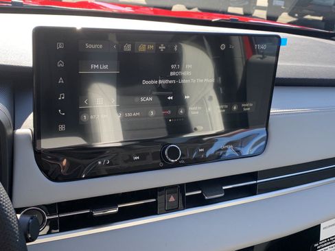 New 2025 Mitsubishi Outlander SE image 15