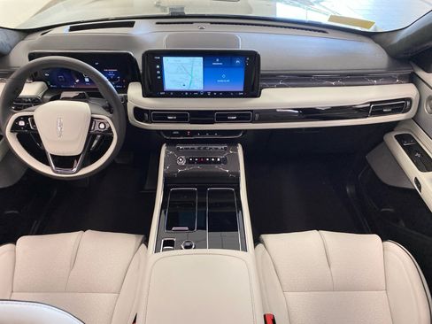New 2026 Lincoln Aviator Black Label w/ Jet Appearance Package AWD/4WD image 19