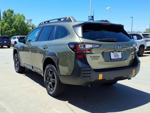 Certified 2025 Subaru Outback Wilderness AWD/4WD image 9