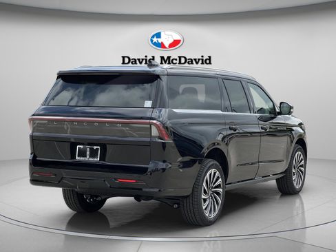 New 2026 Lincoln Navigator L Black Label AWD/4WD image 7