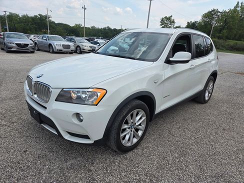 Used 2014 BMW X3 xDrive28i AWD/4WD image 2