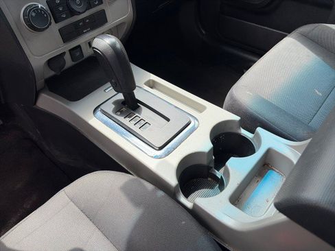 Used 2012 Ford Escape XLT FWD image 17