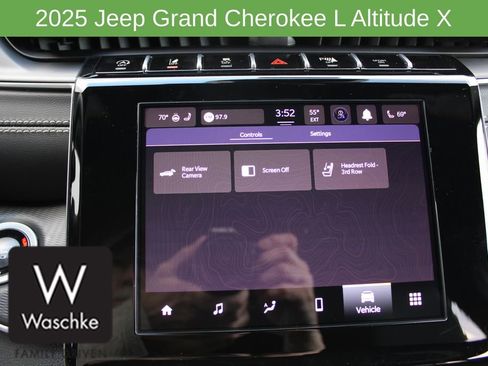 New 2025 Jeep Grand Cherokee L Altitude image 51
