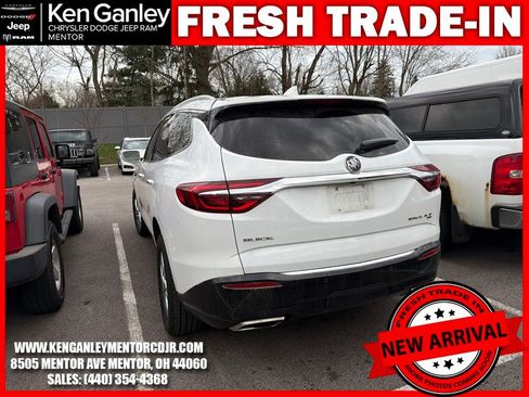 Used 2018 Buick Enclave Essence image 8