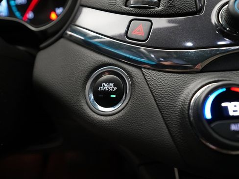 Used 2017 Chevrolet Impala Premier w/ Enhanced Convenience Package image 30