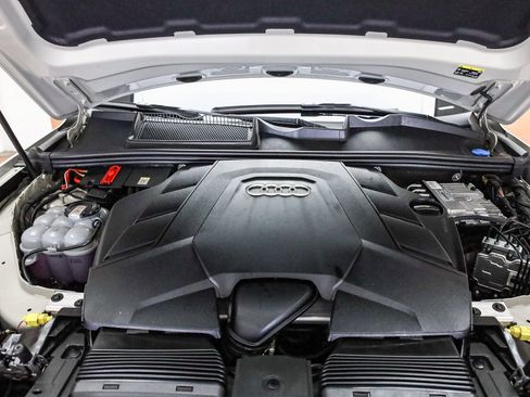 Used 2023 Audi Q7 3.0T Prestige w/ Prestige Package image 29