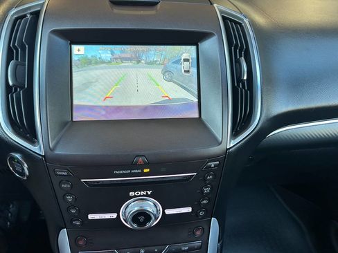 Used 2018 Ford Edge Sport w/ Cold Weather Package AWD/4WD image 11