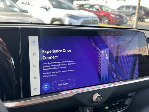 New 2025 Toyota Crown Signia image 15