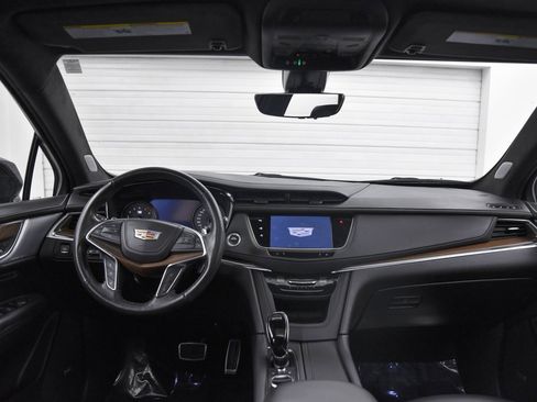 Certified 2023 Cadillac XT5 Sportv w/ Platinum Package image 25