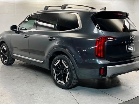 Used 2024 Kia Telluride S w/ S Sunroof Package image 3
