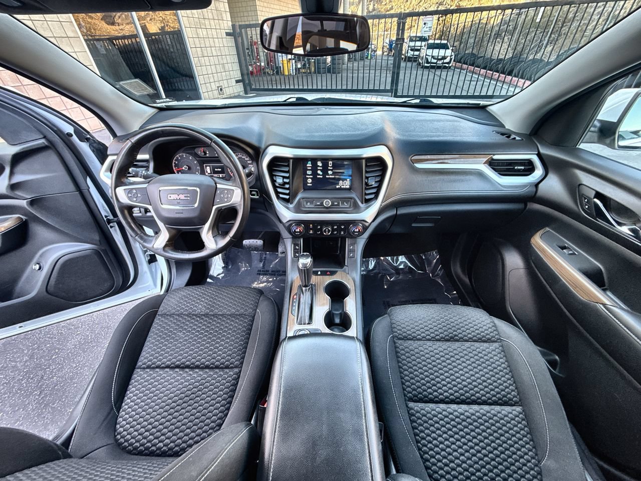 Used 2019 GMC Acadia SLE AWD/4WD image 19