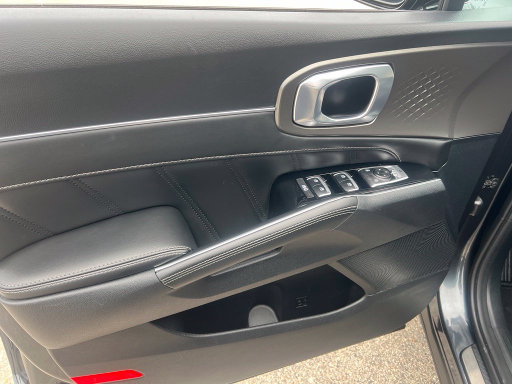 Certified 2023 Kia Sorento SX AWD/4WD image 7