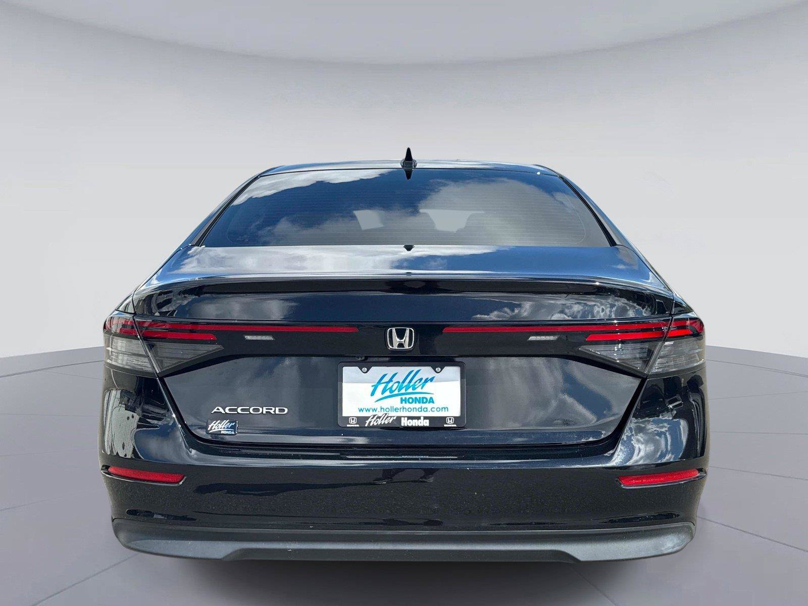 Certified 2024 Honda Accord LX image 5