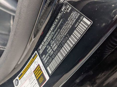 Used 2016 Mercedes-Benz C 300 4MATIC Sedan image 39