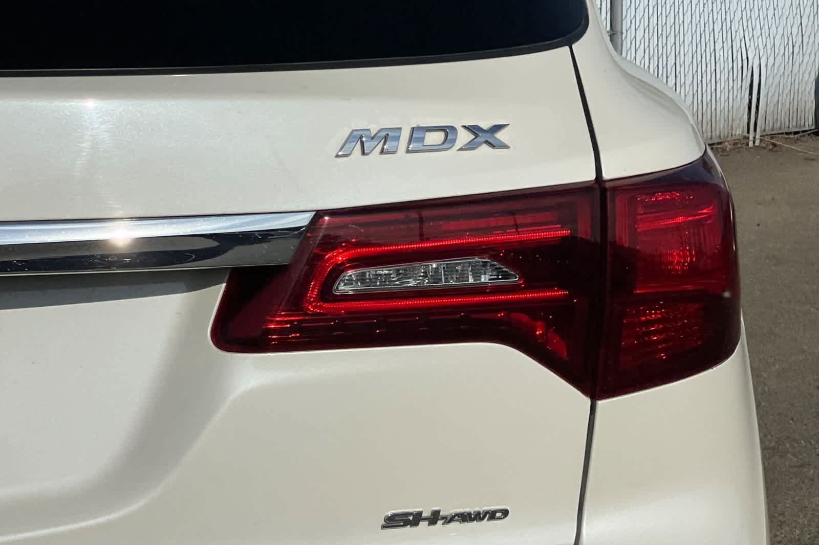 Used 2016 Acura MDX w/ Technology Package AWD/4WD image 21
