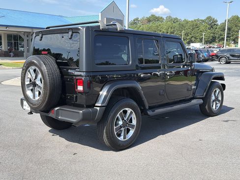 Used 2022 Jeep Wrangler Unlimited Sahara AWD/4WD image 26