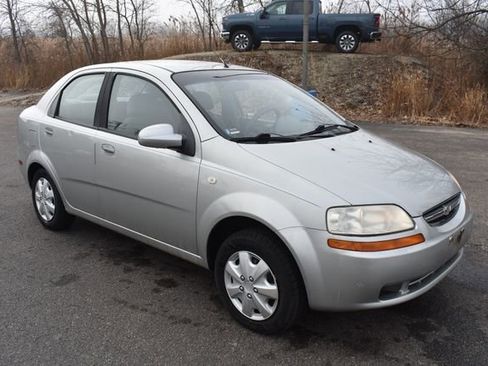 Used 2005 Chevrolet Aveo LS image 10