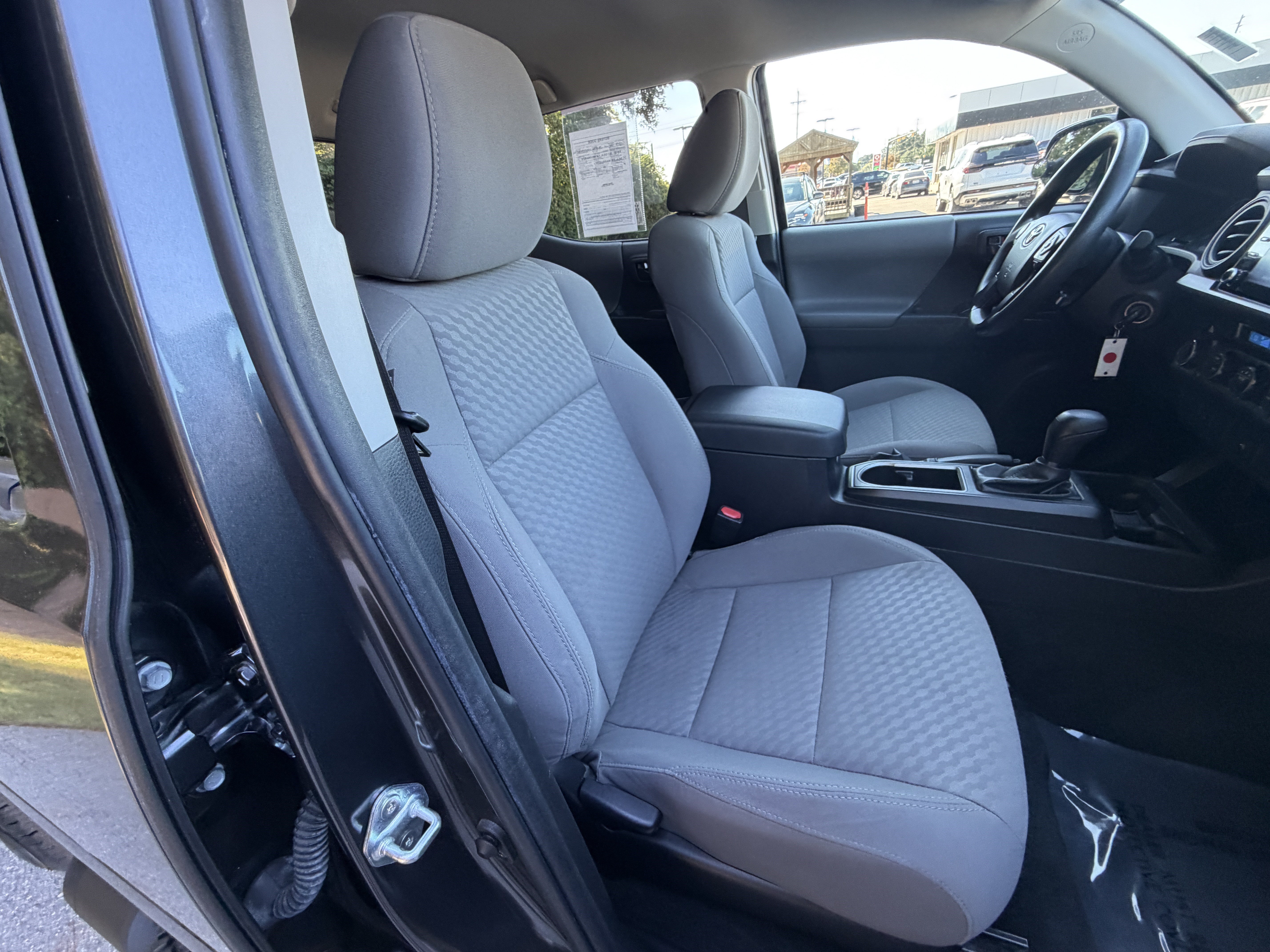 Used 2023 Toyota Tacoma SR AWD/4WD image 45