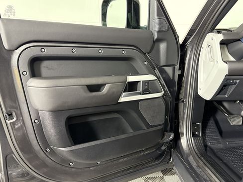 Certified 2024 Land Rover Defender 110 S AWD/4WD image 11