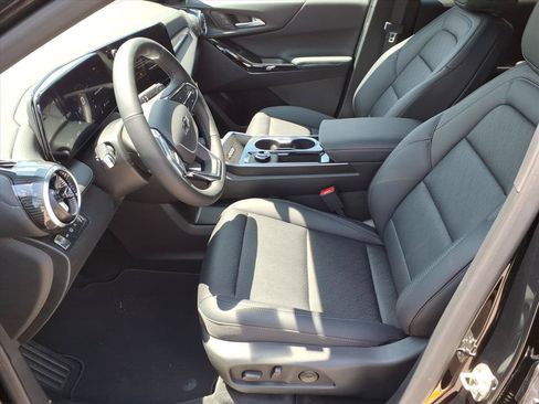 New 2026 Chevrolet Equinox LT w/ Convenience Package II AWD/4WD image 5