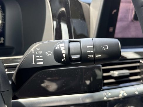 New 2026 Nissan Pathfinder SL w/ SL Premium Package AWD/4WD image 17