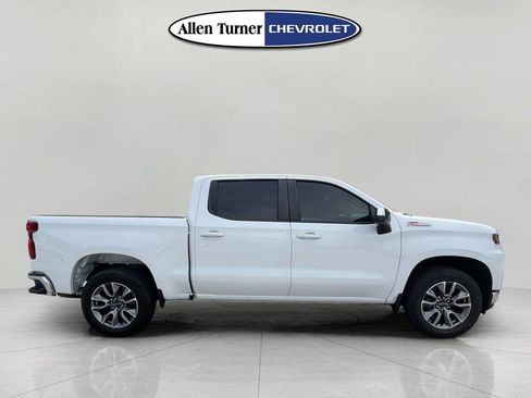 Used 2021 Chevrolet Silverado 1500 LT w/ Z71 Off-Road Package AWD/4WD image 3