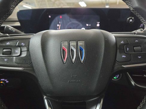 Used 2024 Buick Encore GX Preferred FWD image 22