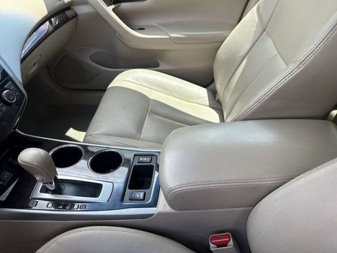 Used 2014 Nissan Altima 2.5 SL w/ Moonroof Package FWD image 17