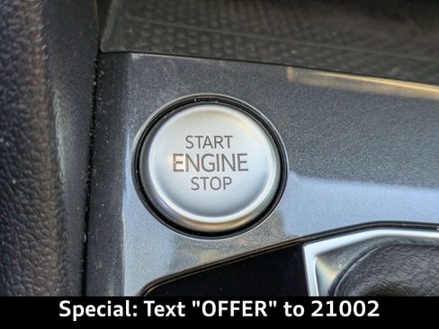 Used 2022 Volkswagen Tiguan SE w/ Panoramic Sunroof Package image 34