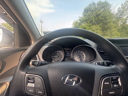 Used 2017 Hyundai Santa Fe Sport AWD/4WD image 26