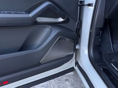 New 2025 Porsche Cayenne Turbo AWD/4WD image 16