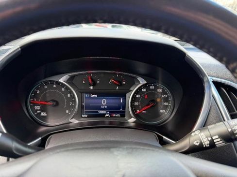 Used 2021 Chevrolet Equinox LT image 19