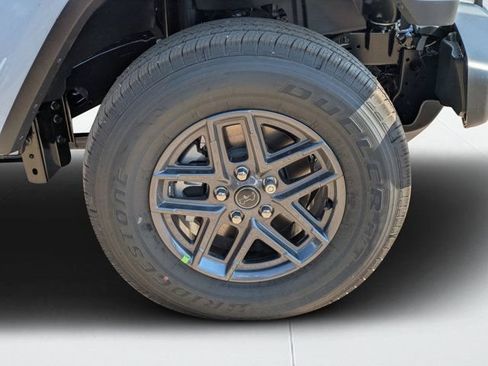 New 2026 Jeep Gladiator Sport AWD/4WD image 8