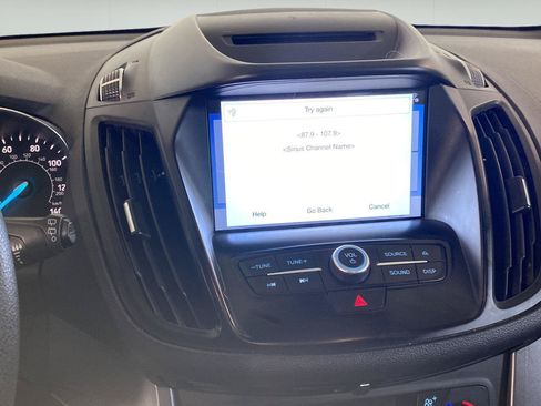 Used 2018 Ford Escape SE w/ SE Sync 3 Package AWD/4WD image 19