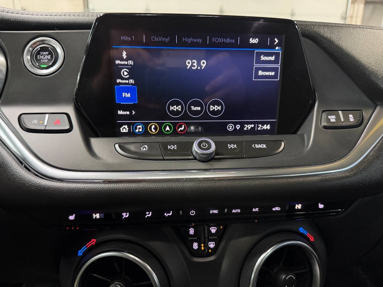Used 2022 Chevrolet Blazer LT w/ Sound & Technology Package FWD image 47