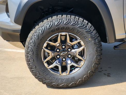 New 2026 Chevrolet Colorado ZR2 AWD/4WD image 8