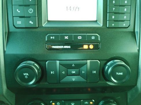 Used 2020 Ford F250 XL w/ Power Equipment Group image 42