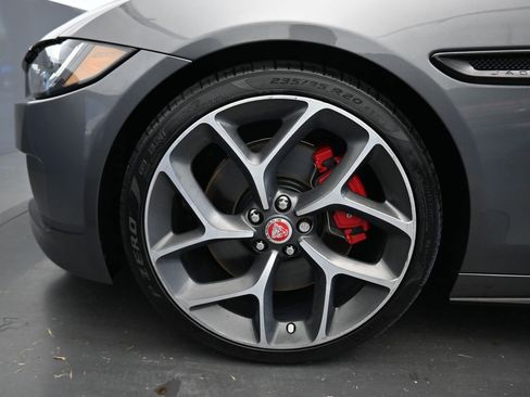 Used 2019 Jaguar XE S image 51