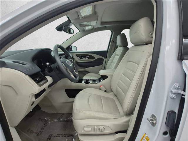 Used 2024 GMC Terrain Denali w/ Denali Premium Package AWD/4WD image 17