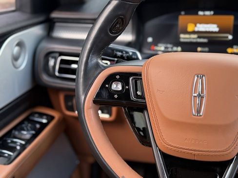 Used 2023 Lincoln Aviator Black Label w/ Class IV Trailer Tow Package image 44